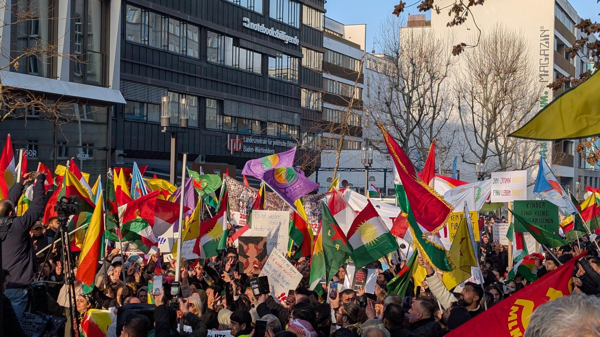 Thousands of Kurds marched for Rojava in Stuttgart!